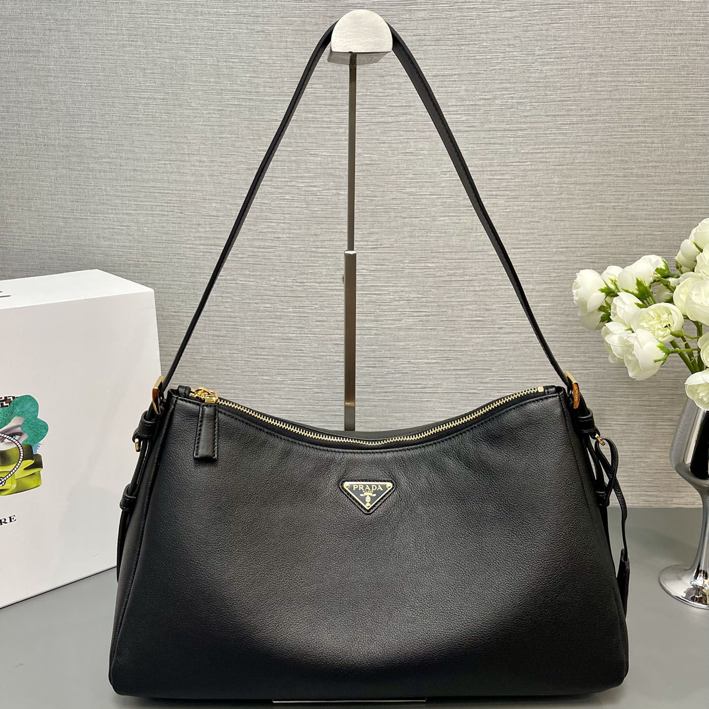 Pra*a top handle bags